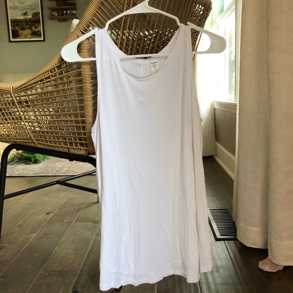 Super comfy tanks from Old Navy - Medium